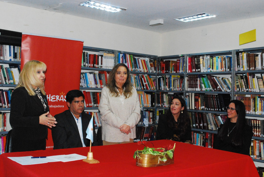 imagen Filo en Territorio: entrega de certificados en el municipio de Las Heras