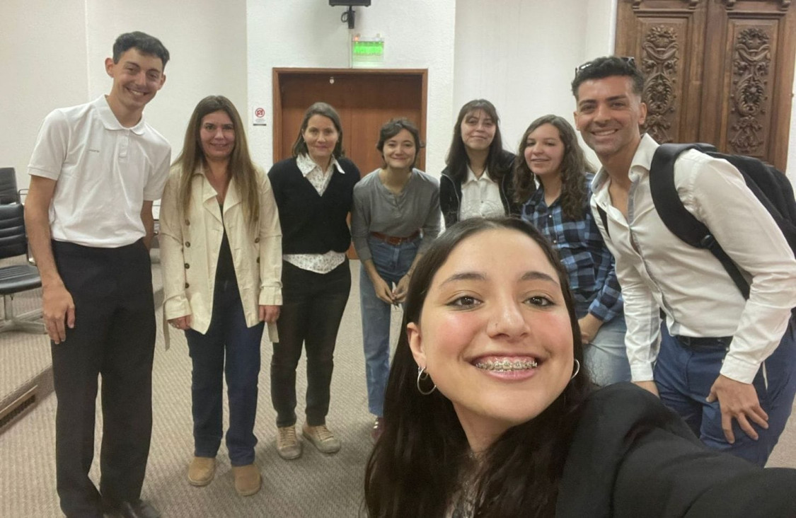 imagen Estudiantes de Francés visitaron la Pinacoteca Sanmartiniana