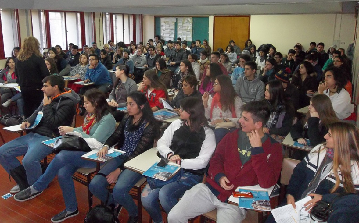 imagen Facultad Abierta en Filosofía y Letras 