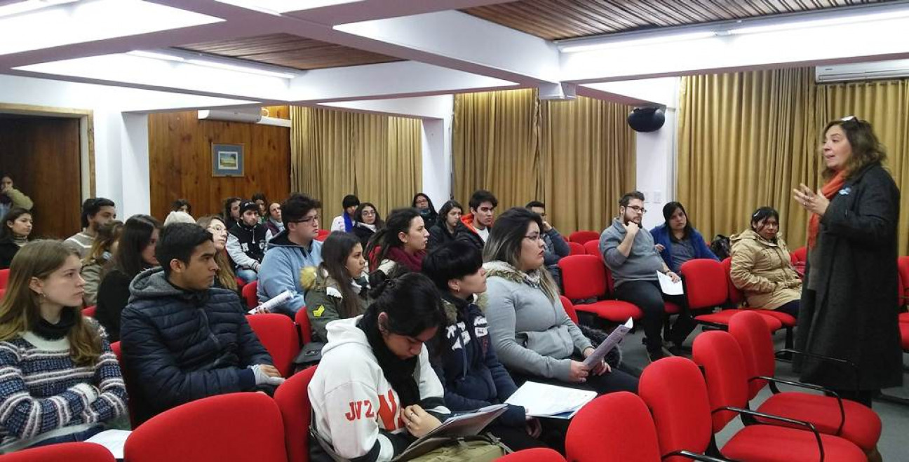 imagen Facultad Abierta en Filosofía y Letras