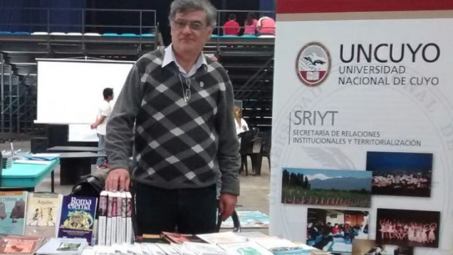 imagen La Facultad participó de la Feria del Libro de Malargüe con publicaciones de su Editorial 