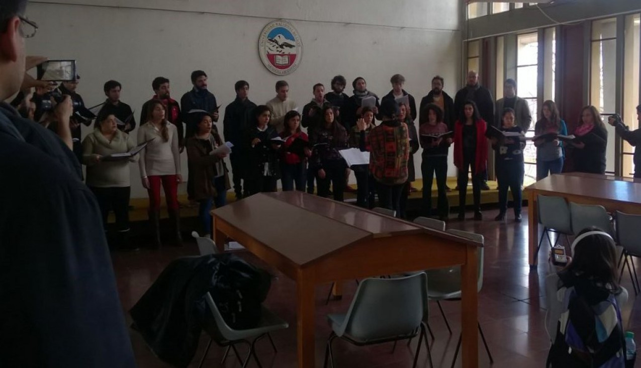 imagen El Coro Universitario de Mendoza actuó en la Facultad