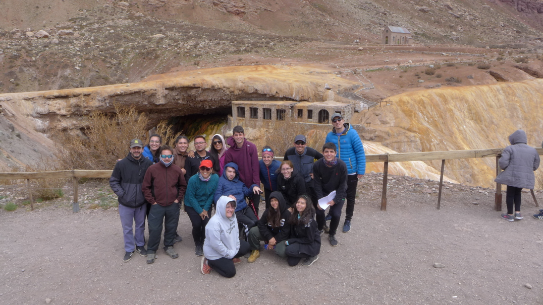 imagen Estudiantes de Geografía recorrieron el valle del río Mendoza, desde el piedemonte hasta Las Cuevas