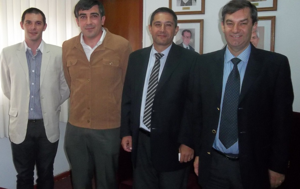 imagen De izq. a der.: Prof. Franco Bianco Lic. Fernando Flores, Prof. Enrique Timmermann y Dr. Gustavo Zonana