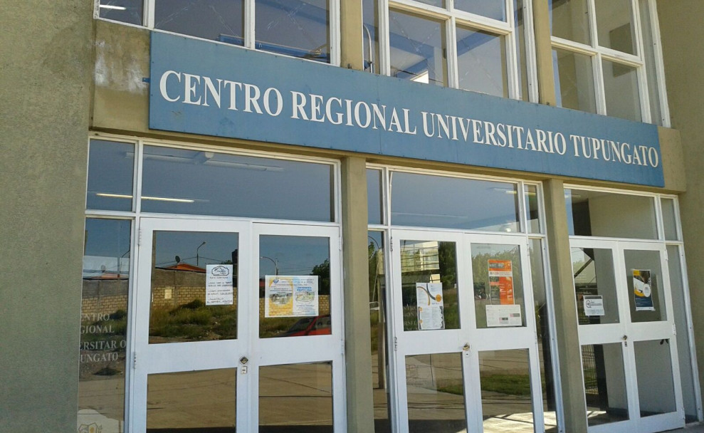 imagen Centro Regional Universitario de Tupungato