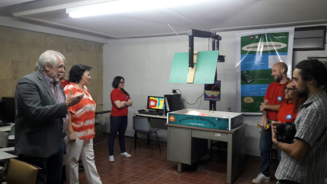imagen Mesa Topográfica Digital Interactiva fue inaugurada en la Facultad