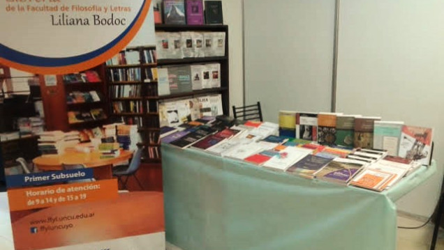 imagen FFyL presente en la Feria del Libro 2018
