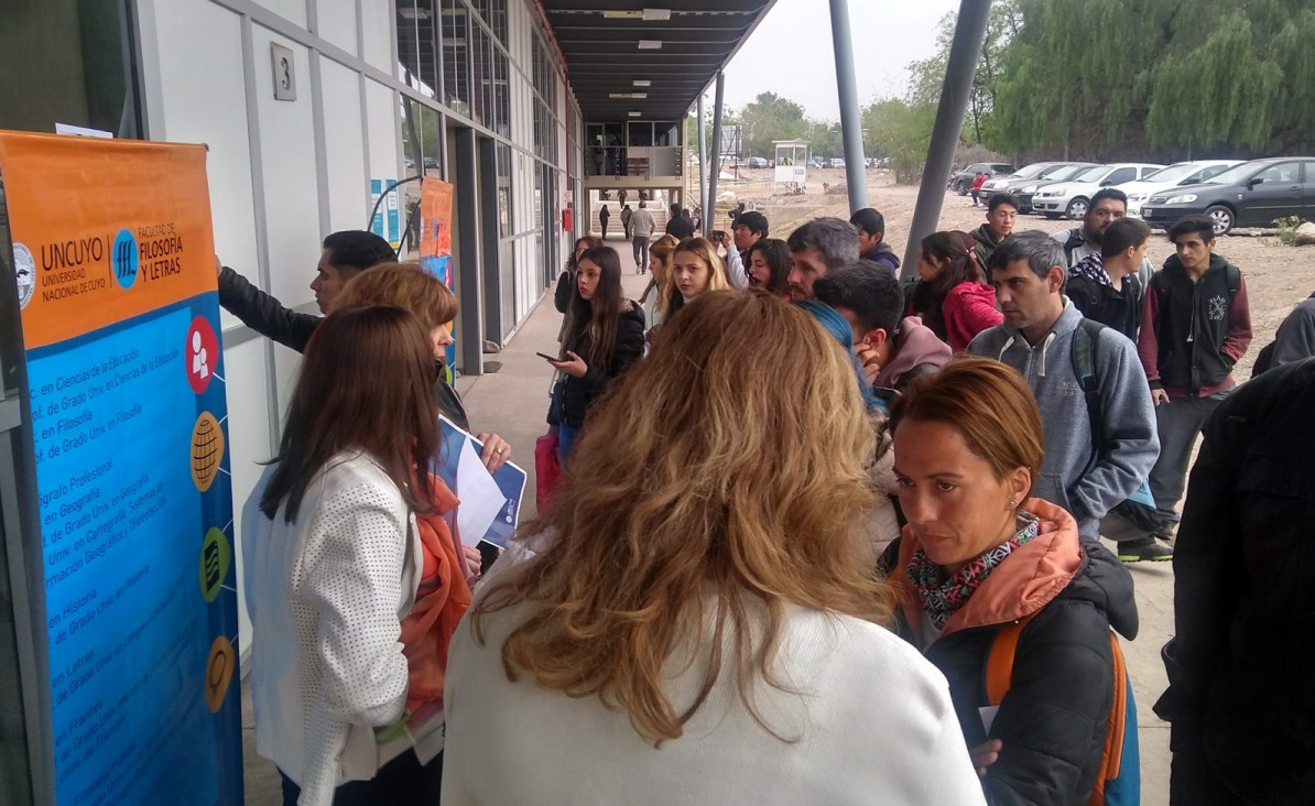 imagen Aspirantes de ingreso a la Facultad comenzaron el camino hacia su carrera universitaria 