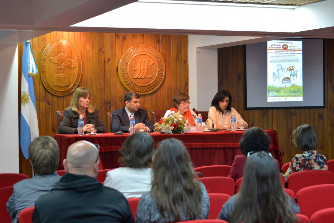 imagen Comenzaron las "VI Jornadas Regionales de Filosofía y Educación:  Materiales, procesos y sujetos"