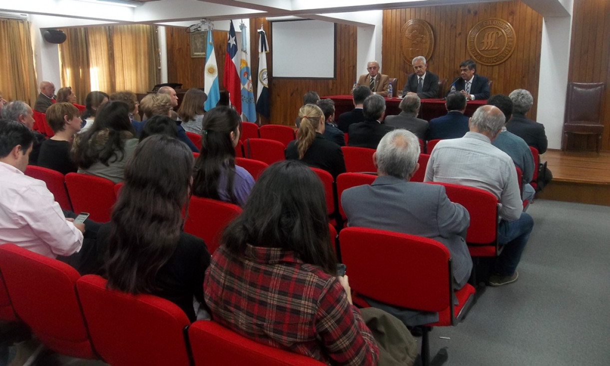 imagen Comenzó el Seminario Internacional "El Cruce de Los Andes" en la Facultad