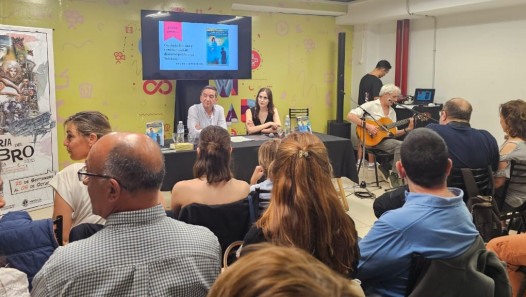 imagen El Dr. en Historia Juan Pablo Ramis lanzó su nuevo libro en la Feria Internacional del Libro de Mendoza